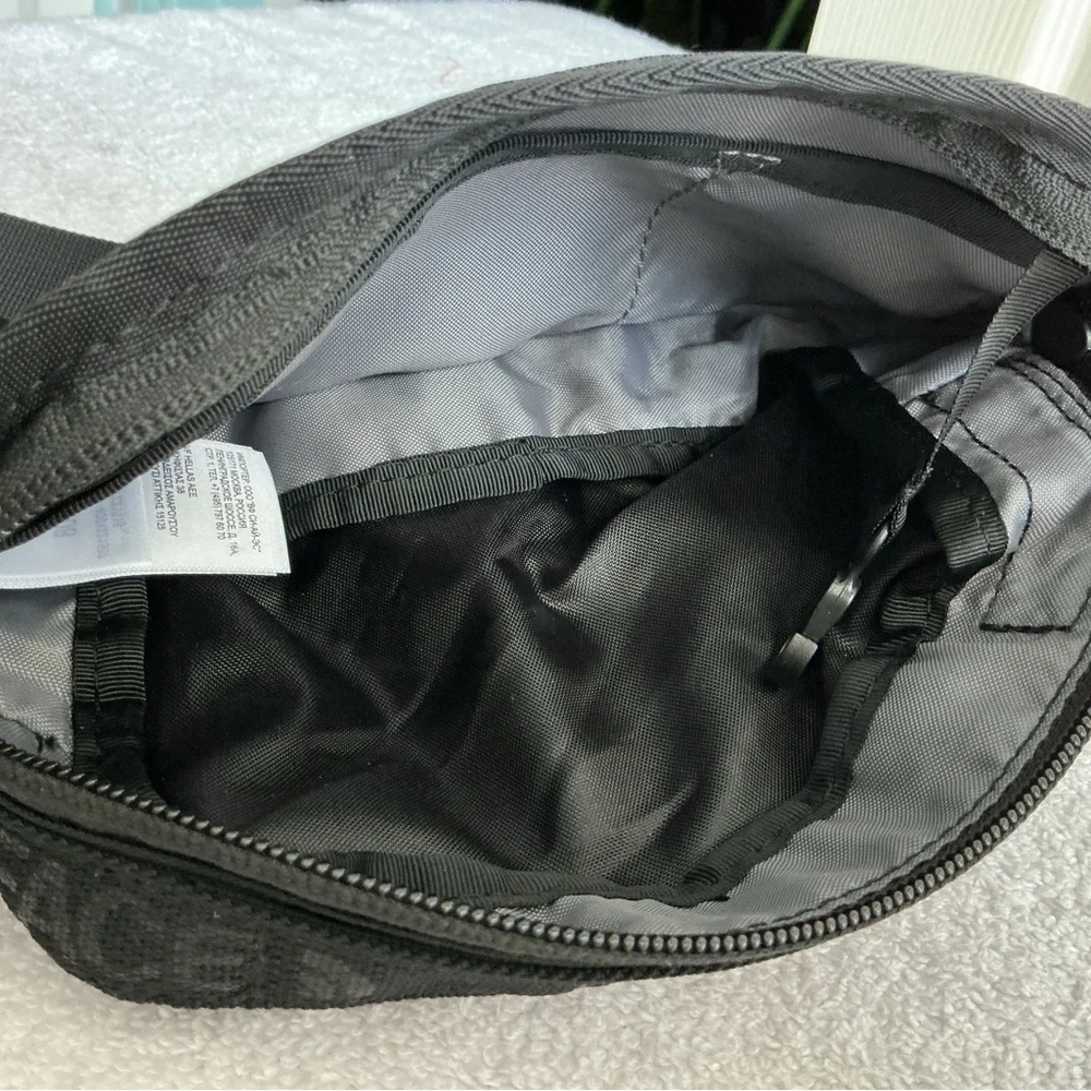 The North Face Black and Purple Belt Bag - Picture 8 of 12